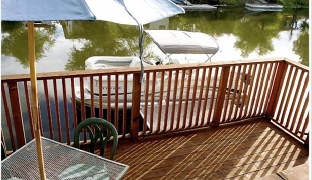 Clear Lake Vacation Home on the Water-Close to Wine-Tasting!