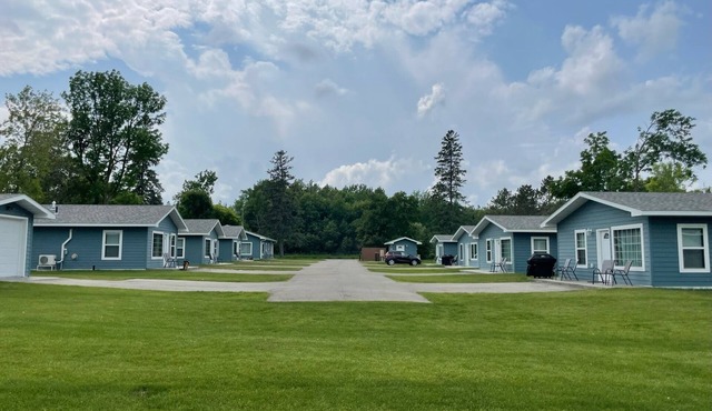 Clear Vue Resort on Lake Bemidji - 1 bedroom cabin