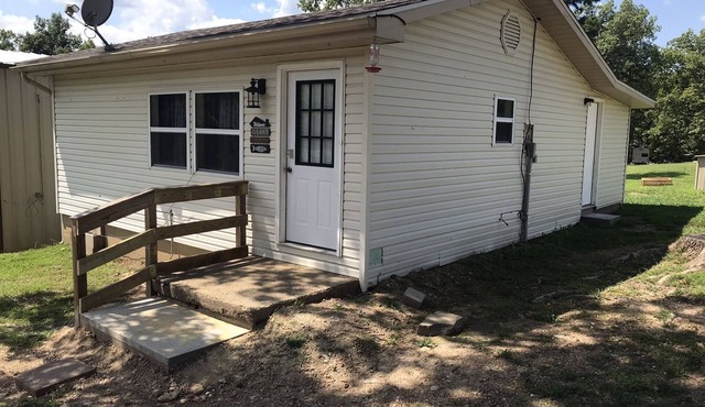 Clearwater Lake, cabin minutes from Bluff View Marina & boat dock