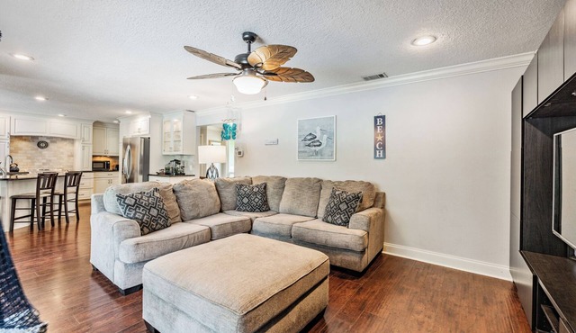 Clearwater Pool Home - Family Friendly!