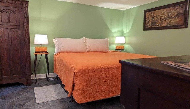 Clementine's Room on Bayou St John