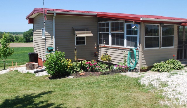 Clemson Lane Cabin in a rural setting.