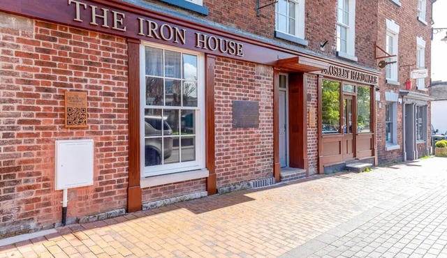 Clenchacre Mews a Luxury Apartment on the High Street in Broseley Shropshire