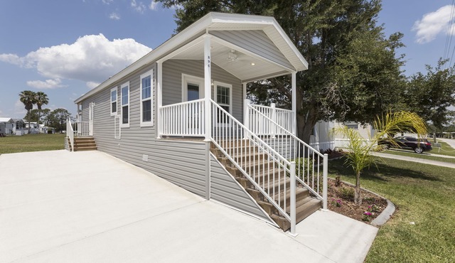 Clerbrook Golf & RV Resort - Caravan Park