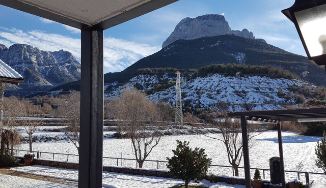 Cleto houses for 8 people in the Aragonese Pyrenees