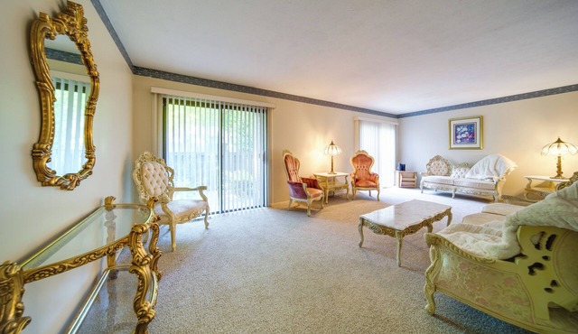 Cleveland Area Retreat Near Lake Erie