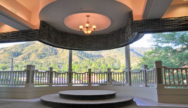 Cliff House at Pikes Peak