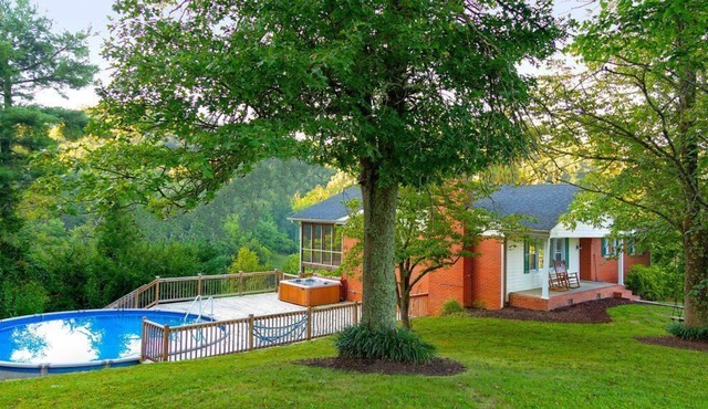 Cliff House -New Pool, Private, Bristol Motor Speedway, Casino Minutes Away!