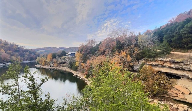 Cliff Top, Hot Tub, Fire Pit, Mountain Lake Views