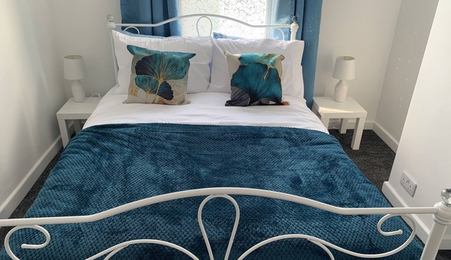 Cliffside Apartment Within Walking Distance of the Beach and Theatre