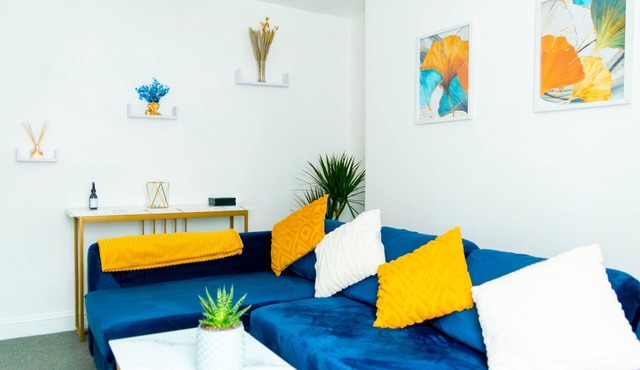 Clifton’s Cosy Escape