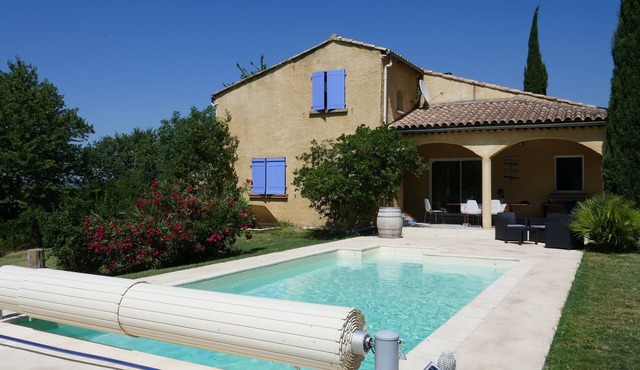 *CLIM* Superb Villa Very quiet, private pool, large terrace, petanque.