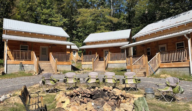 Clinch Mountain Reserve - All 3 Cabins! Spacious Retreat near Rogersville, TN