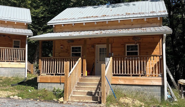 Clinch Mountain Reserve Cabin #1. Cozy cabin getaway near Rogersville, TN