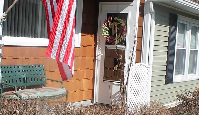 Clinton's Pet Friendly B&B