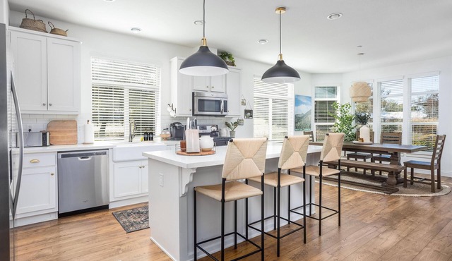 Clockers House at Galway - 3 bedroom, 3 bath luxury home on-site of Galway Downs