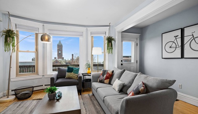 Clocktower Condo: Your Downtown Duluth Retreat