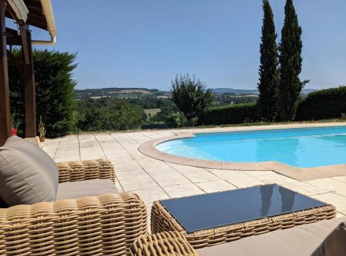 Clos du Château - Grande maison avec piscine privée et vue sur la vallée
