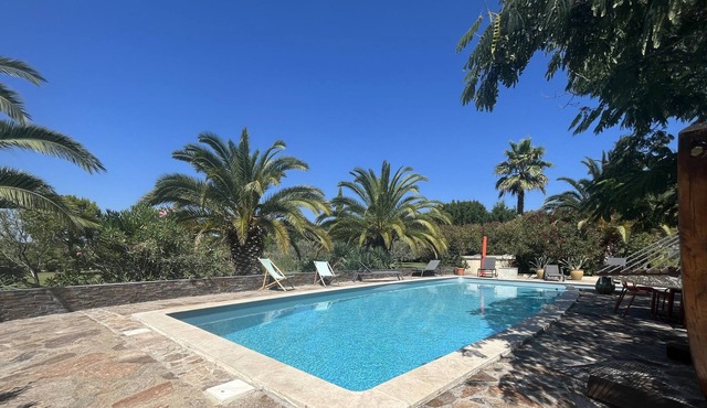 Clos Du Picholins- Large House with Pool and Garden
