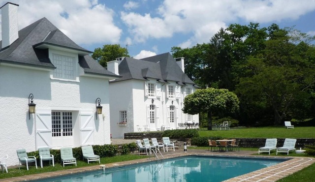 Clos Mirabel Chai Studio