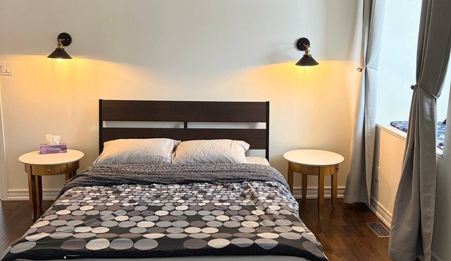 Close to the city with great view to the lake.