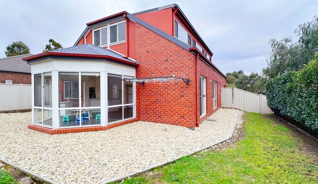 Close to Airport/TrainStation/Shopping/ParkSide/4B