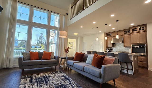 Close to beach, away from crowd