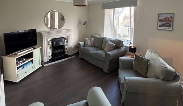 Close to beach, town, golf & natural beauty spots