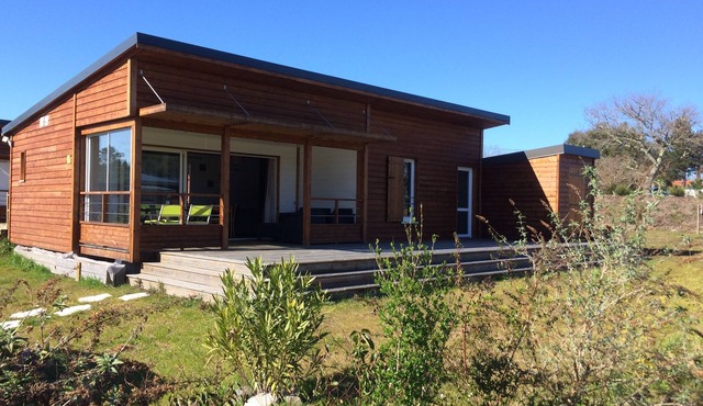 Close to beaches, 49 m² air-conditioned chalet in residential leisure park