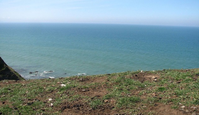 close to Bude beaches, family friendly, quiet village, wifi, private parking