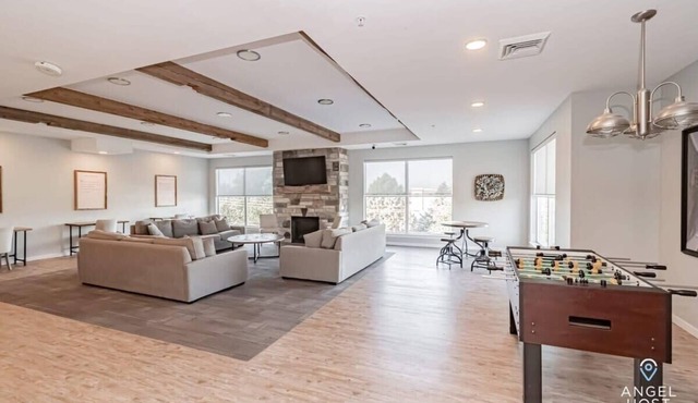 Close to Campus, Free Parking, Gym & Workspaces