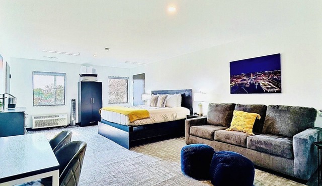 Close to Cedar Point Sports Force Kalahari