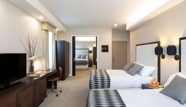 Close To Chinatown | Loft Suite