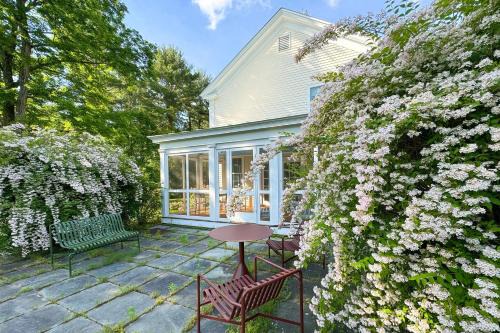 Close to Copake Lake! 4-Season Escape w/Sauna