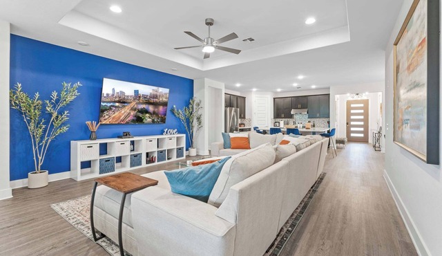 Close to CotA & Downtown | Spacious & Luxe | 4BR