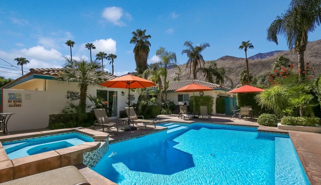 Close to Downtown Palm Springs! Great Location!