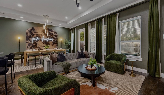 Close to Downtown, Patio, Fire Pit & BBQ Grill, 4BR Retreat
