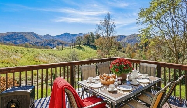 Close to DT Asheville & DT Weaverville, , Hot Tub, Pool Table