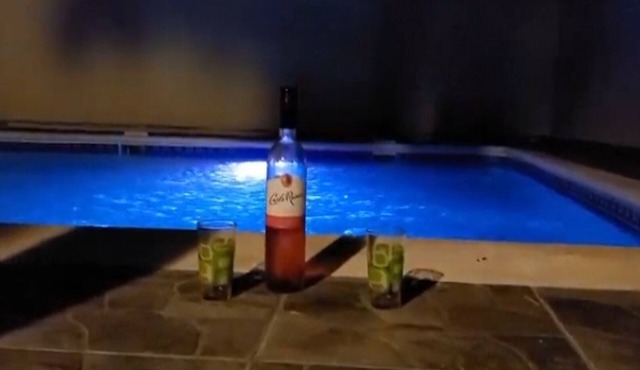 Close to Everything # 2 - Cerca de Todo #2