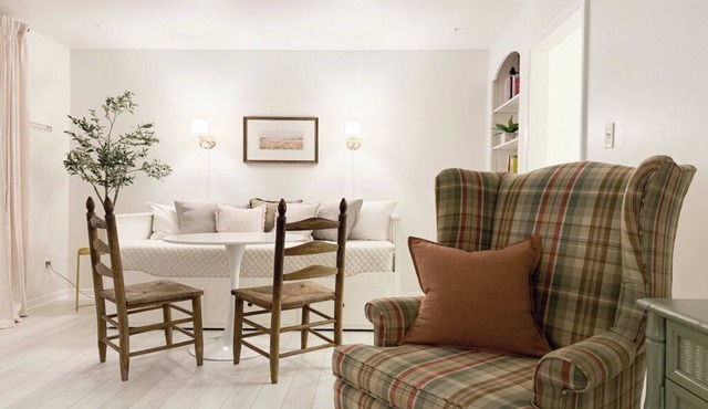 Close to everything/Clean/Quiet/Perfect for Small Families/ 3br 2.5ba