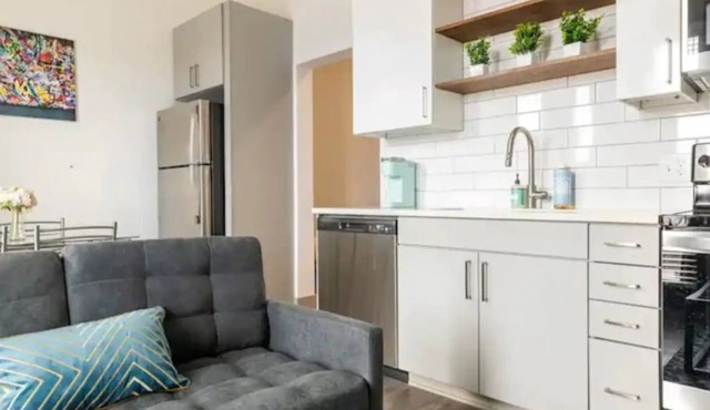 Close to Everything Luxury Apartment