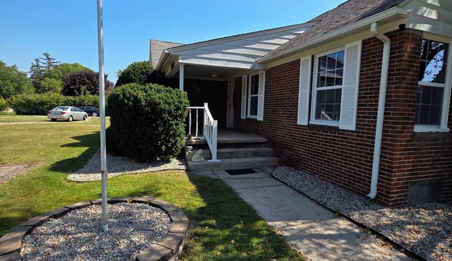 CLOSE TO EVERYTHING!