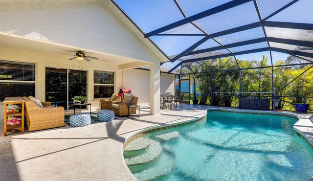 Close to Family Park: Home w/Screened Lanai!