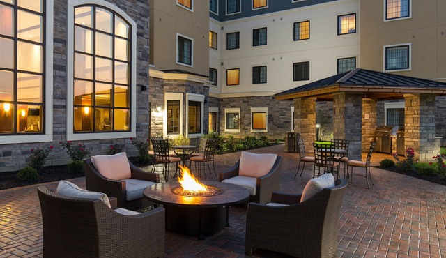 Close to Folsom Lake! Comfortable Studio Suite | Complimentary Breakfast