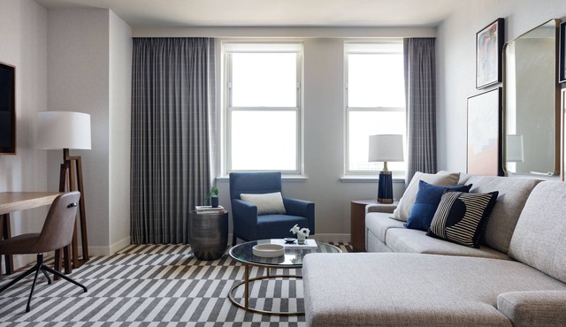 Close to Fort Worth Botanic Garden and Fort Worth Zoo! Pets Allowed for Free!