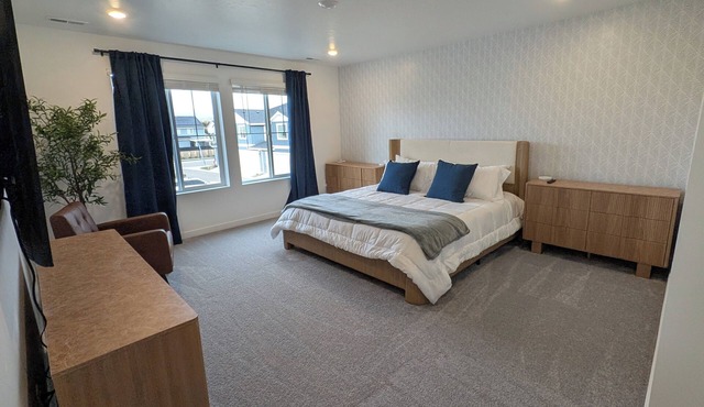 Close to Golf! Arcades, Switch, Smart TVs, Bunks and Pool