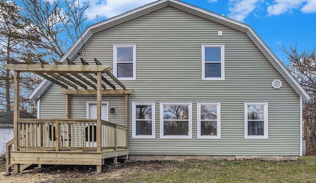 Close to Hillsdale College in a modern home with dedicated work space