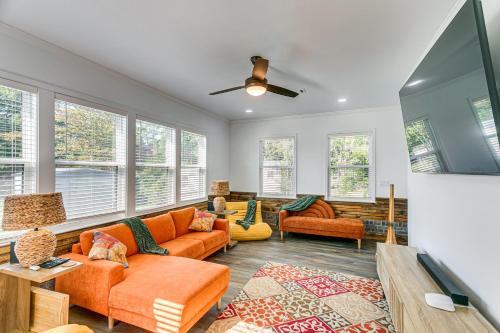 Close to Hospital and Dtwn! Quiet Waycross Home