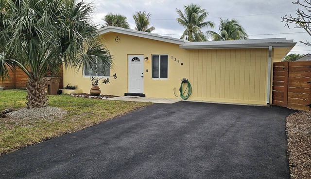 Close to it all, clean, safe and updated. A short walk to the beach and action.