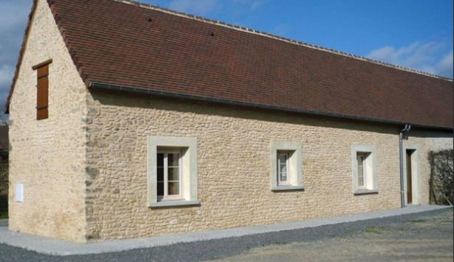 CLOSE TO LE MANS CIRCUIT, CAR MUSEUM. THE ZOO ARROW. SAND, CHATEAU DE LA LOIR